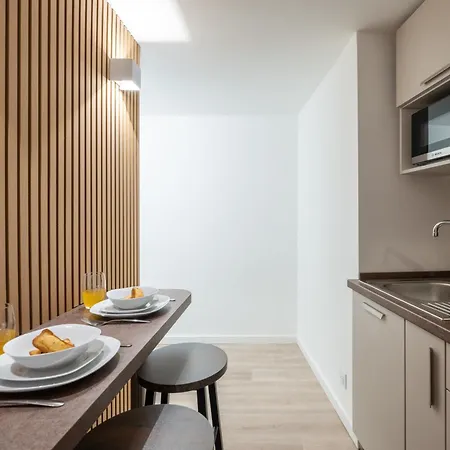 Appartement De Design Dans Le Coeur Du Vieux